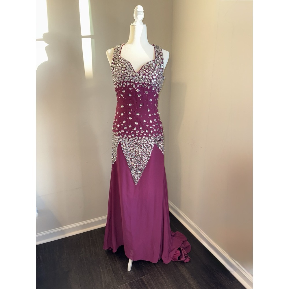 Prom Dress Size 8 Fusicia Beaded Sweetheart Neck Train Back Open Back Gown Bling